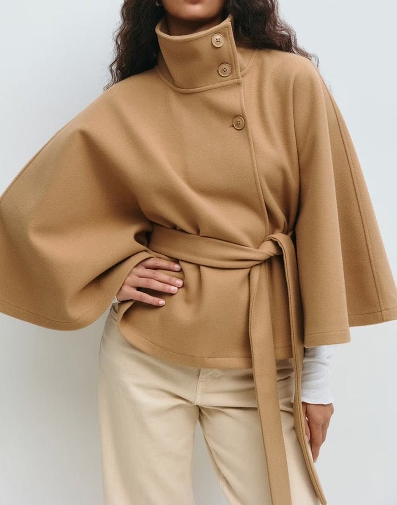 Alix — Cape Femme Laine Ceinturée Col Montant Boutonnée, Nelly Boutique — image 7