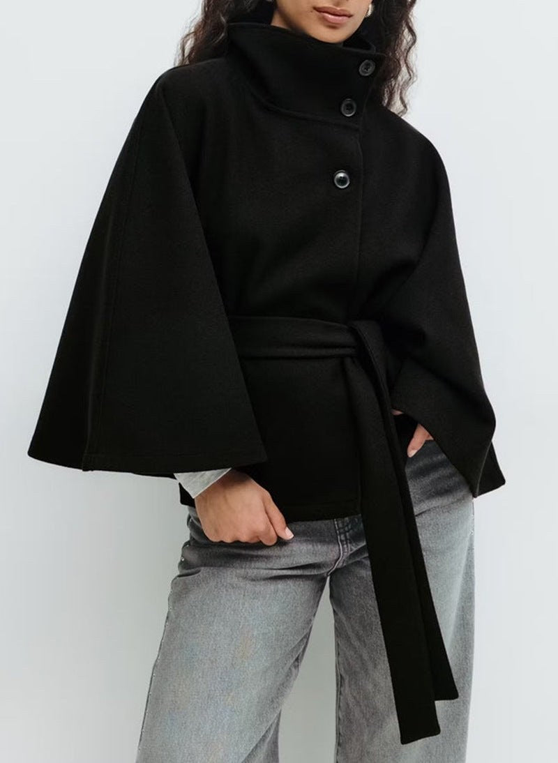 Alix — Cape Femme Laine Ceinturée Col Montant Boutonnée, Nelly Boutique — image 9