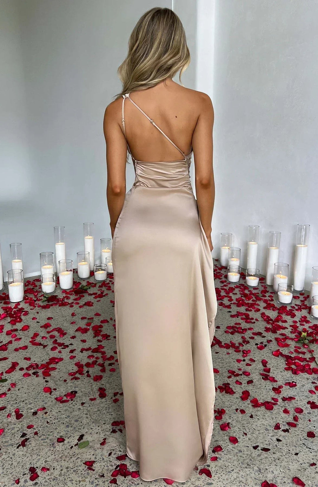 Claudine — Robe de Soirée Femme Satin Épaule Fendue, Nelly Boutique — image 5