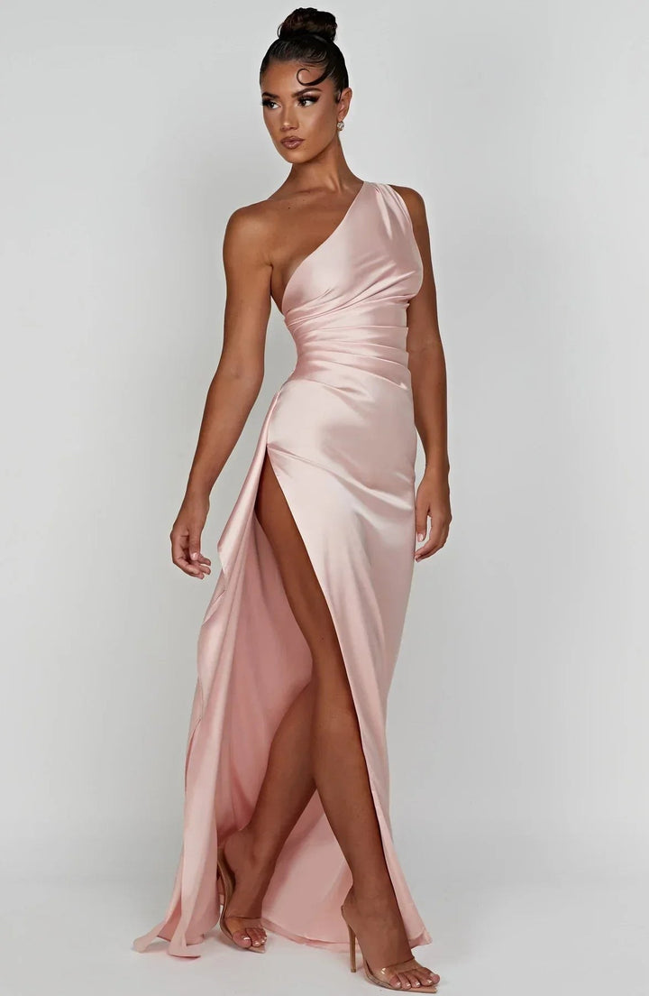 Claudine — Robe de Soirée Femme Satin Épaule Fendue, Nelly Boutique — image 9