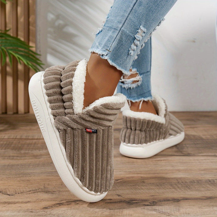 Cunégonde — Chaussons Femme Montants Fourrés en Sherpa, Nelly Boutique — image 4