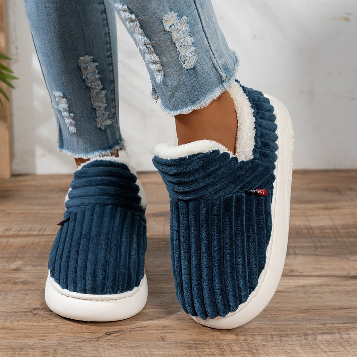 Cunégonde — Chaussons Femme Montants Fourrés en Sherpa, Nelly Boutique — image 7