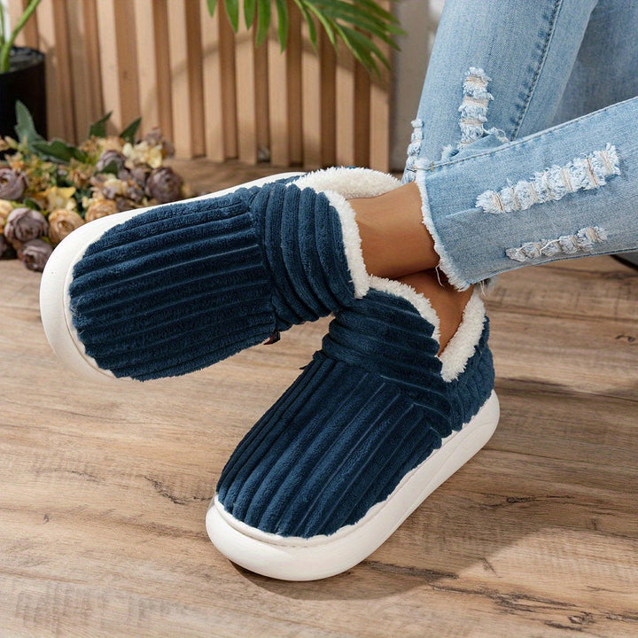 Cunégonde — Chaussons Femme Montants Fourrés en Sherpa, Nelly Boutique — image 10