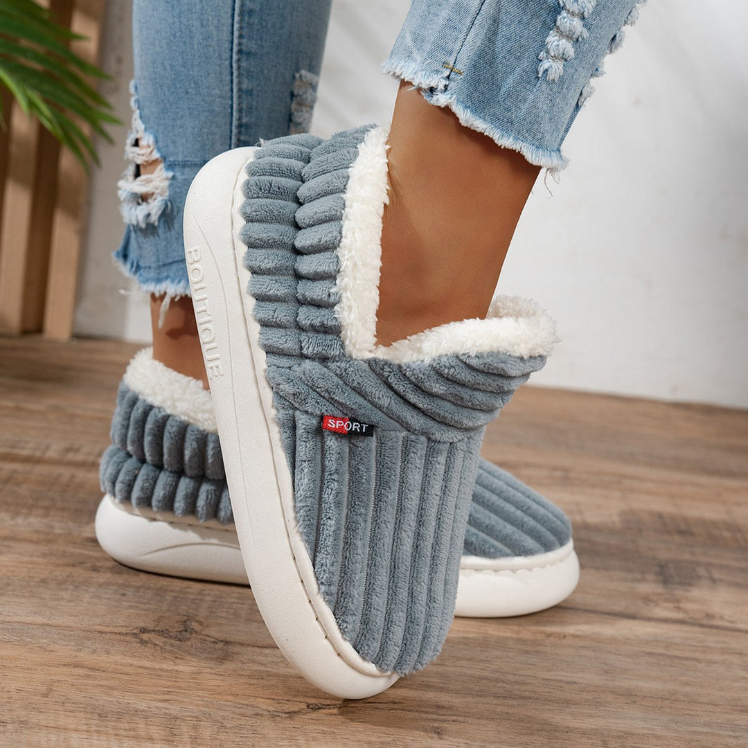Cunégonde — Chaussons Femme Montants Fourrés en Sherpa, Nelly Boutique — image 13