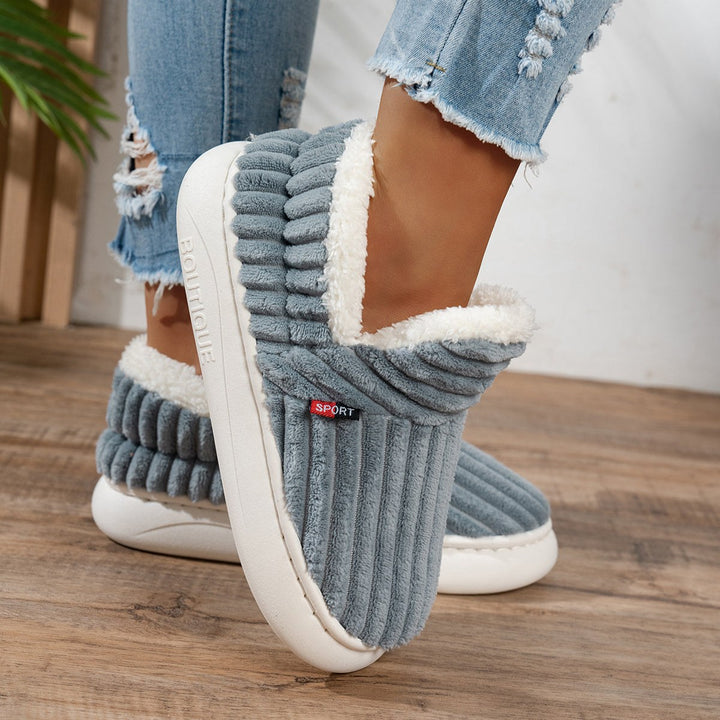 Cunégonde — Chaussons Femme Montants Fourrés en Sherpa, Nelly Boutique — image 13