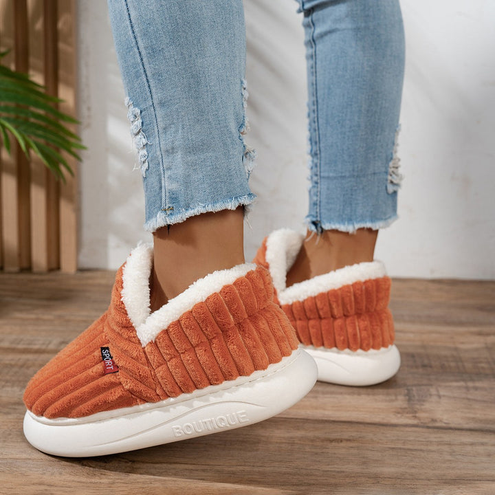 Cunégonde — Chaussons Femme Montants Fourrés en Sherpa, Nelly Boutique — image 32