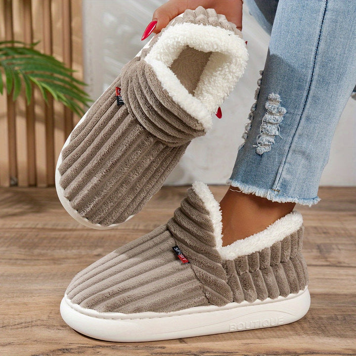Cunégonde — Chaussons Femme Montants Fourrés en Sherpa, Nelly Boutique — image 36