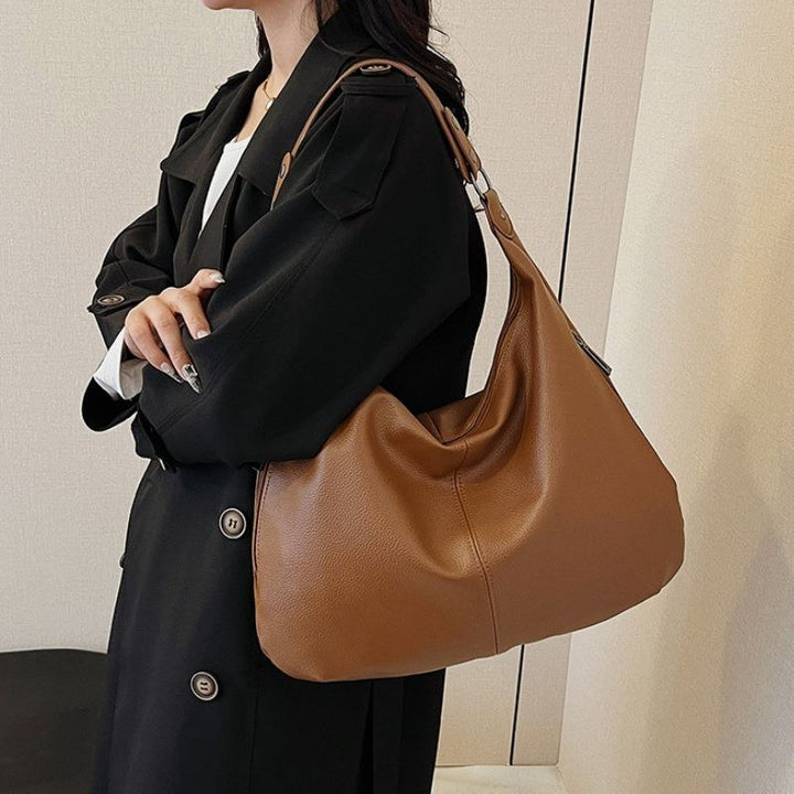 Garance — Grand Sac Hobo Femme Souple Simili Cuir, Nelly Boutique — image 10