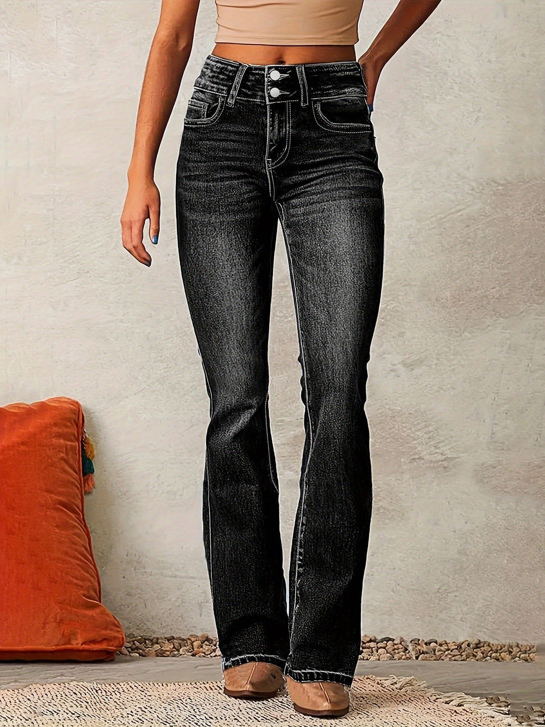 Nathalie — Jean Bootcut Femme Taille Haute Gainant Délavé, Nelly Boutique — image 5