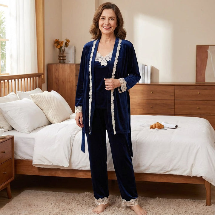 Rosalinde — Élégant Ensemble Pyjama Femme en Velours à Dentelle, Nelly Boutique — image 2