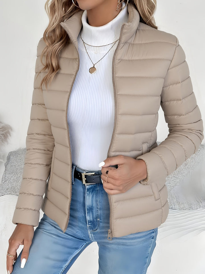 Véronique — Doudoune Femme Légère Col Montant Zippé, Nelly Boutique — image 16