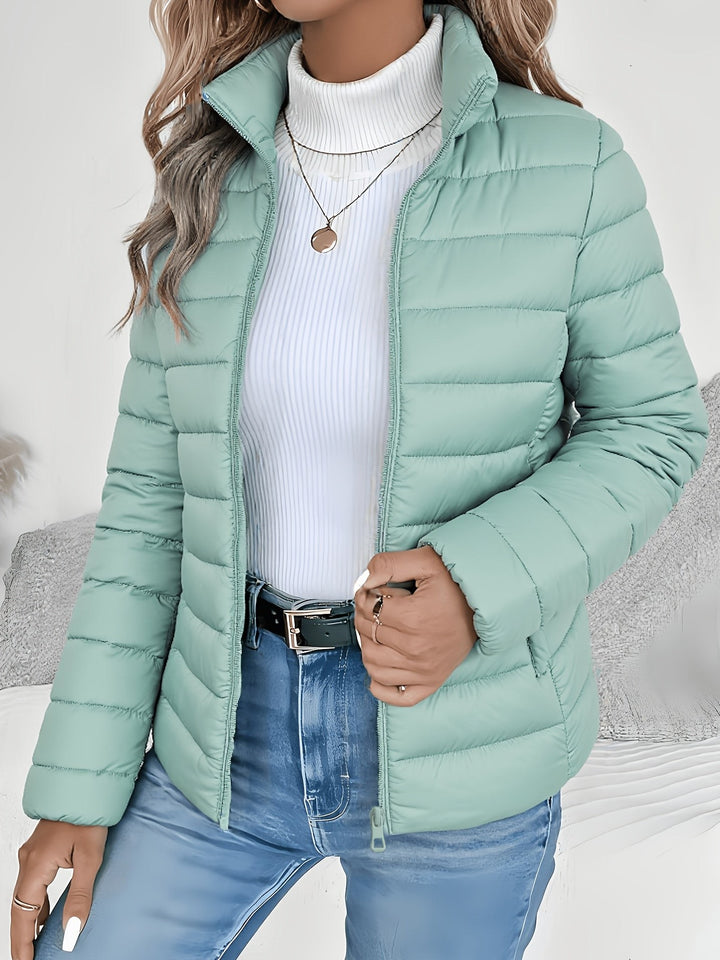 Véronique — Doudoune Femme Légère Col Montant Zippé, Nelly Boutique — image 25